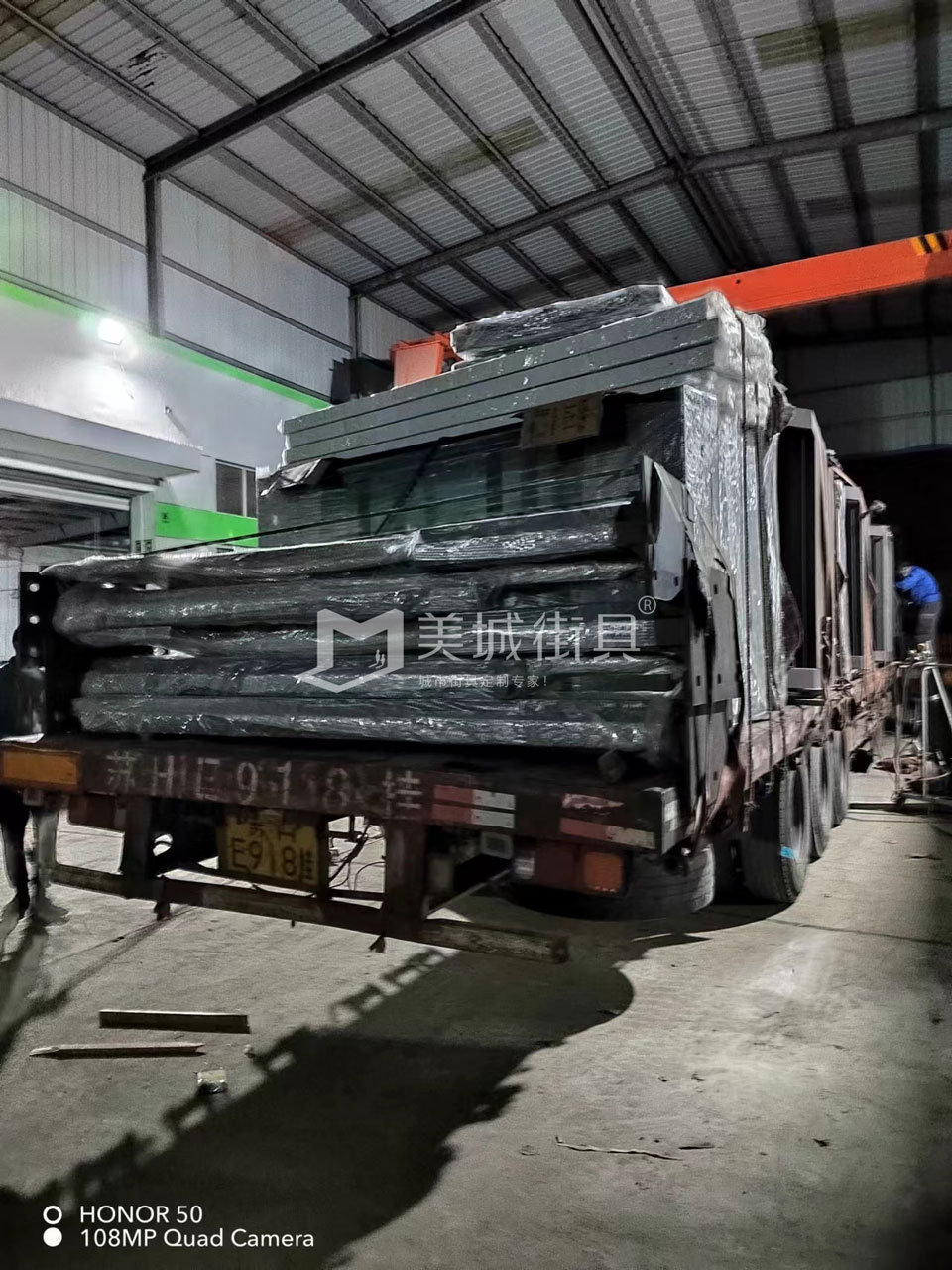 2022.10.18美城街具供應(yīng)臺(tái)州第三、四車候車亭發(fā)貨記錄