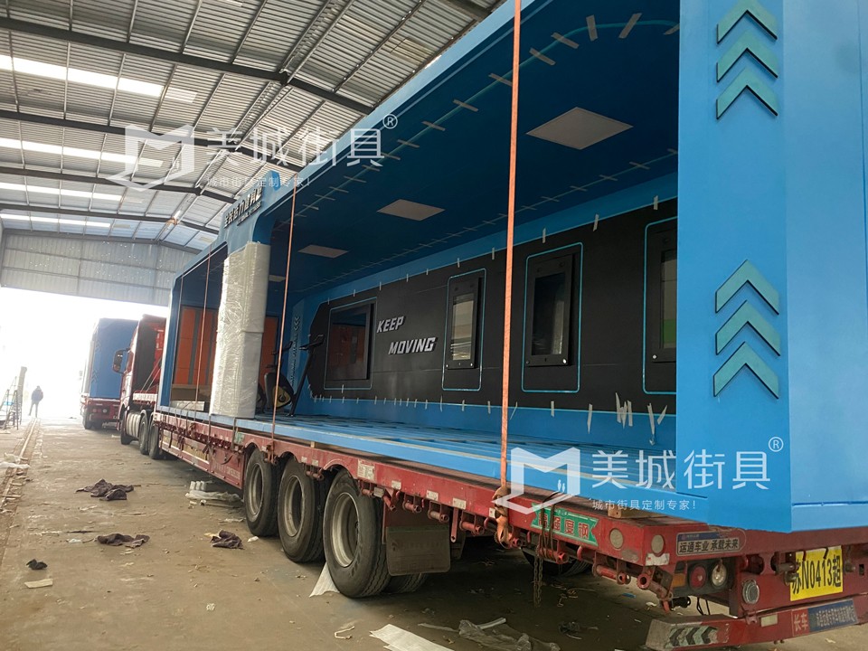 2023.12.21美城街具供應(yīng)的公交站臺(tái)安裝實(shí)景圖 2023.12.21美城街具供應(yīng)的公交站臺(tái)安裝實(shí)景圖